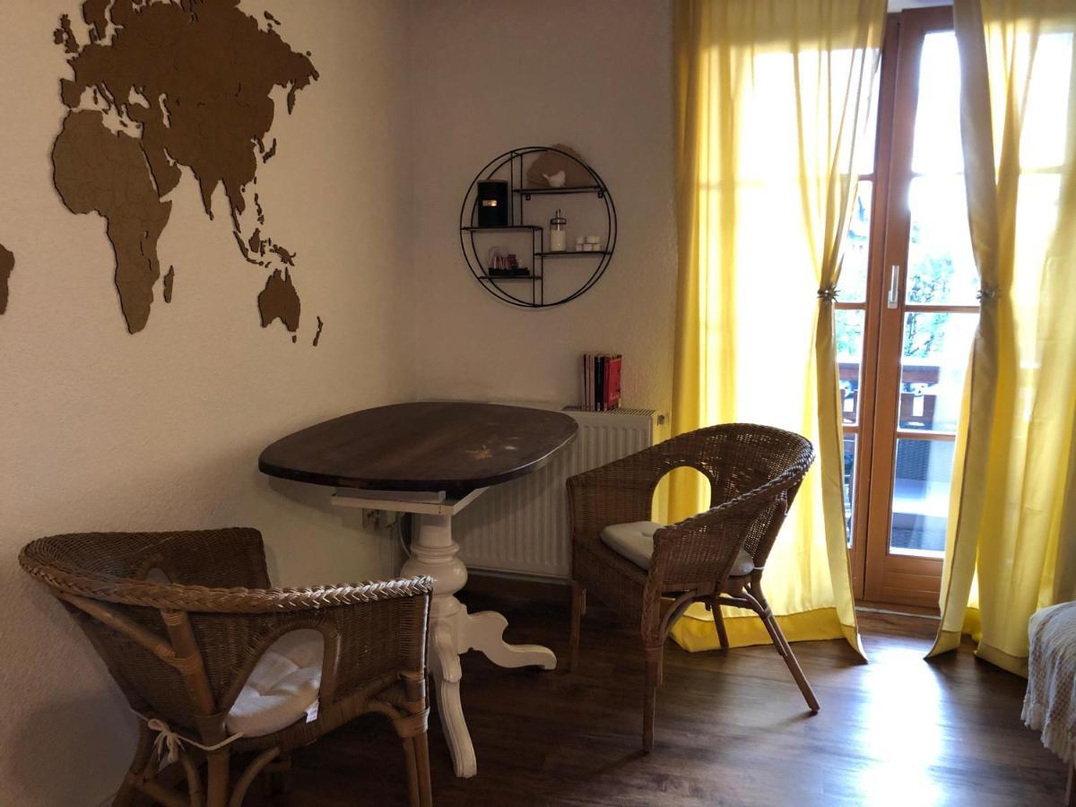 Ferienwohnung Sonne シュリーンゲン エクステリア 写真