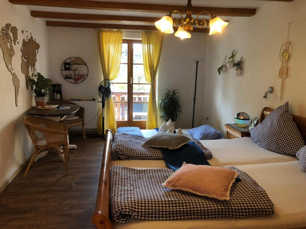 Ferienwohnung Sonne シュリーンゲン エクステリア 写真